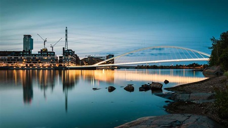 Vi hjelper internasjonale selskaper i alle størrelser med finansielle løsninger og har et erfarent team av rådgivere som har både internasjonal og lokal finanskompetanse.